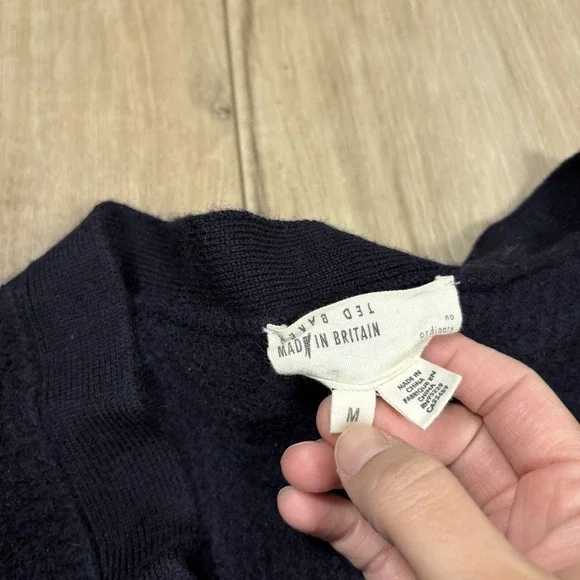 Ted Baker Long Sleeve Cardigan Navy Blue SWEATER Medium Wool V Neck - Picture 3 of 7